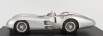 Gp-repliky Mercedes benz F1 W196r Streamliners N 1 Pole Position a 4. British Gp (špinavá verzia) Juan Manuel Fangio 1954 Majster sveta - Con Vetrina - S vitrínou 1:18 Silver