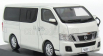 Kyosho Nissan Nv350 Minibus Caravan 2012 1:43 Brillant White Pearl Met