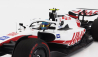 Minichamps Haas F1 Vf-22 Ferrari Team Haas N 47 8. (prvé body) Silverstone British GP 2022 Mick Schumacher 1:18 Biela čierna červená