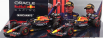 Minichamps Red bull F1 Set 2x Rb18 Team Oracle Red Bull Racing N 1 Víťaz Emilia Romagna Taliansko Gp Majster sveta 2022 Max Verstappen + N 11 2. Emilia Romagna Taliansko Gp 2022 Sergio Perez 1:43 Matná modrá žltá červená