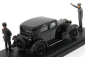 Rio-models Alfa romeo 6c 1750 - Mussoliniho osobný automobil - Visita A Predappio Casa Natale - 1930 - S figúrkami - Exkluzívna Carmodel 1:43 Black