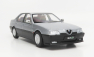 Triple9 Alfa romeo 164 Q4 1994 - Tmavočervený interiér 1:18 Strieborná šedá