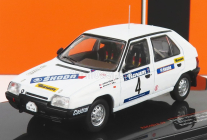 Ixo-models Škoda Favorit 136l (nočná verzia) N 4 Rally Valasskaa Winter 1989 L.krecek - B.motl 1:43 Biela