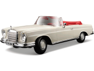 Maisto Mercedes-Benz 280SE Cabrio 1967 1:18 krémová