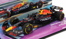 Minichamps Red bull F1 Rb18 Team Oracle Red Bull Racing N 1 Winner Miami Gp Majster sveta 2022 Max Verstappen 1:43 Matná modrá žltá červená