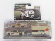 Greenlight Chevrolet Silverado Pick-up 2021 s prívesom + Camaro Rs Texaco Coupe 1969 1:64 béžová