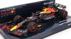 Minichamps Red bull F1 Rb18 Team Oracle Red Bull Racing N 1 Majster sveta Víťaz Emilia Romagna Taliansko Gp 2022 Max Verstappen 1:43 Matná modrá žltá červená