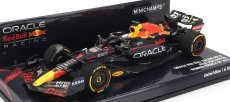 Minichamps Red bull F1 Rb18 Team Oracle Red Bull Racing N 1 Víťaz majstrovstiev sveta Francúzska 2022 Max Verstappen 1:43 Matná modrá žltá červená