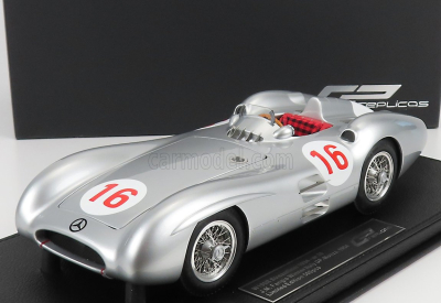 Gp-repliky Mercedes benz F1 W196r Streamliners N 16 Winner Monza Italy Gp Juan Manuel Fangio 1954 Majster sveta - Con Vetrina - S vitrínou 1:18 Silver