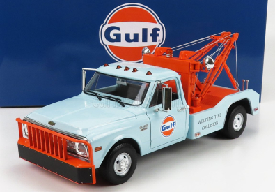 Greenlight Chevrolet C-30 Pick-up Gulf Carro Attrezzi - Wrecker Road Service 1969 1:18 svetlomodrá