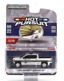 Greenlight Chevrolet Silverado Pick-up Ssv Police 2022 1:64 biely