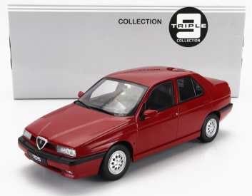 Triple9 Alfa romeo 155 1996 Čierny interiér 1:18 Red Rosso