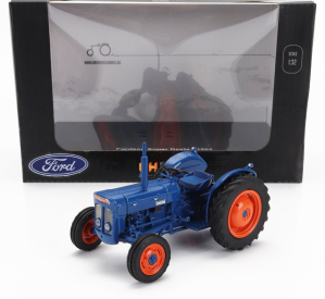 Universal hobbies Fordson Super Dexta Tractor 1962 1:32 Modrá oranžová