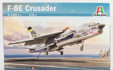 Vojenské lietadlo Italeri Crusader F-8e 1955 1:72 /