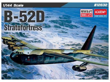 Academy Boeing B-52D Stratofortress (1:144)