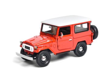 Maisto Toyota Land Cruiser FJ40 1960 1:36 oranžová