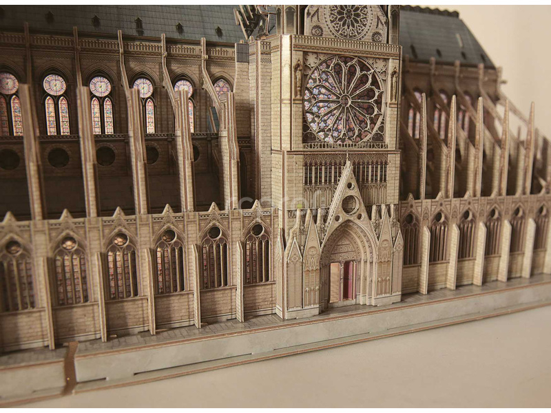 Revell 3D puzzle – Notre-Dame