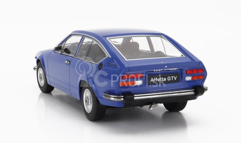 Alfa romeo Alfetta 2000 Gtv 1976 v mierke 1:18 modrá