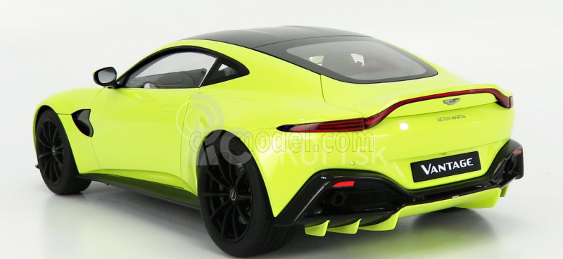 Autoart Aston martin Vantage 2019 1:18 Lime Essence of Soot