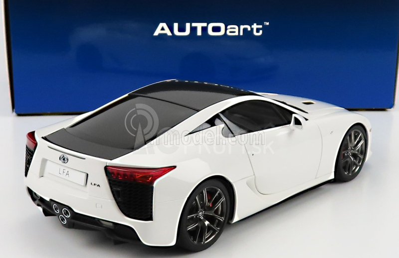 Autoart Lexus Lfa Coupe 2012 1:18 Najbielejší biely karbón