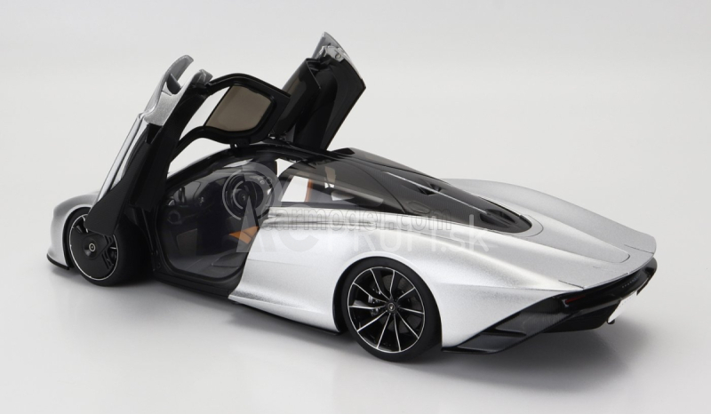 Autoart Mclaren Speedtail 2020 1:18 Supernova Silver