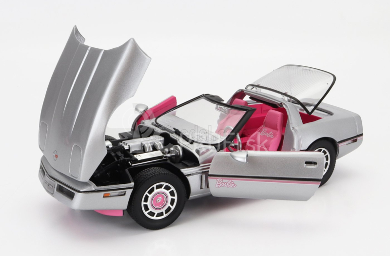 Autoworld Chevrolet Corvette Spider Open 1986 - Barbie 1:18 strieborno-ružová