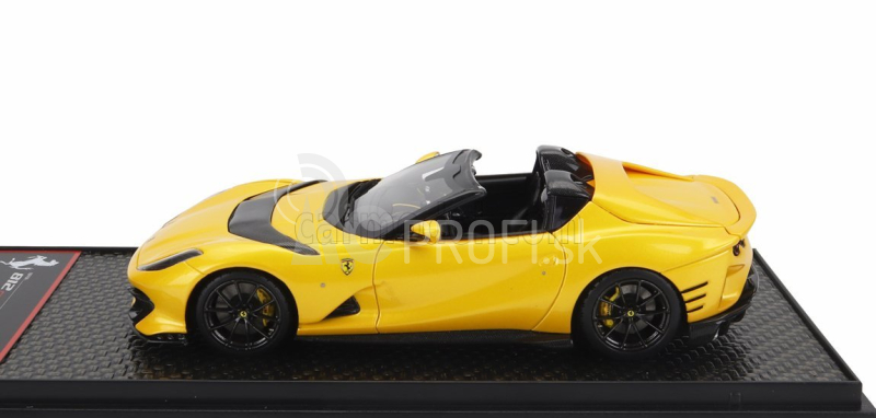 Bbr-models Ferrari 812 Competizione A Spider 2022 - Čierne kolesá 1:43 Giallo Tristrato - Yellow Met