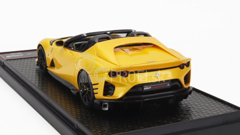 Bbr-models Ferrari 812 Competizione A Spider 2022 - Čierne kolesá 1:43 Giallo Tristrato - Yellow Met