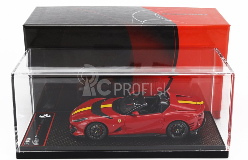 Bbr-models Ferrari 812 Competizione A Spider 2022 - Čierne kolesá 1:43 Rosso Corsa 322 - Červeno-žltá