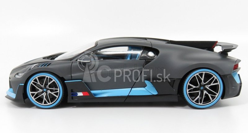 Bburago Bugatti Divo 1:18 strieborná