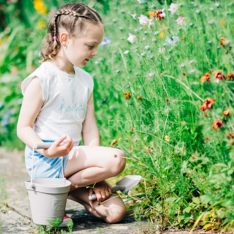 Bigjigs Toys Plážové vedierko tmavosivé