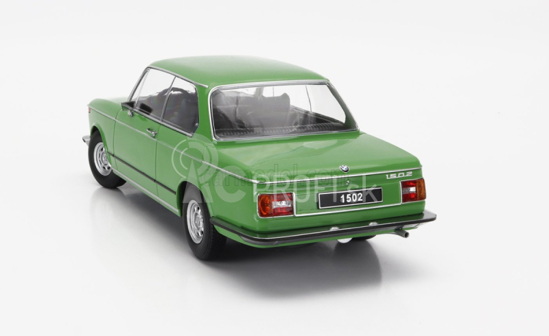 BMW 1502 radu 2 1974 v mierke 1:18 zelená