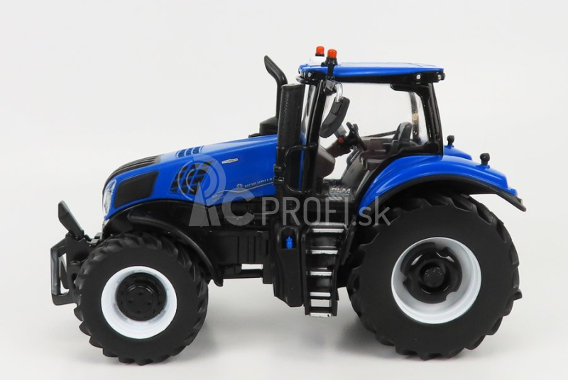 Britský traktor New holland T8.435 2018 1:32 modrý čierny