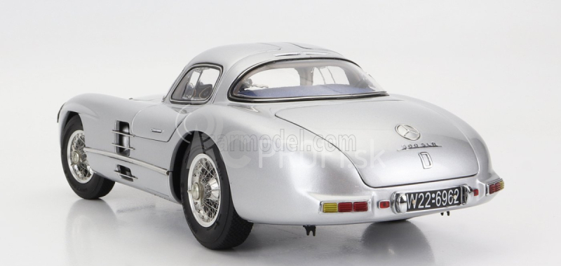 Cmc Mercedes Benz 300 Slr Uhlenhaut Coupe N 15 Sweden Gp 1955 1:18 Strieborná