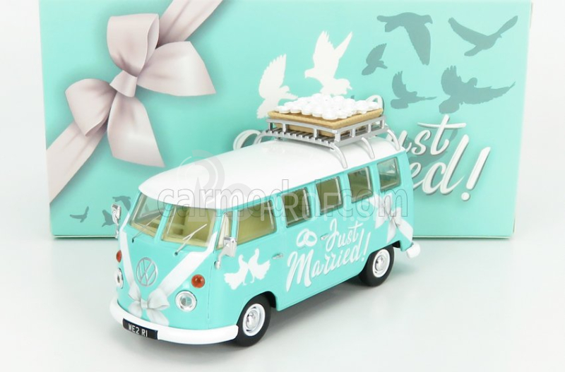 Corgi Volkswagen T1 Minibus Just Married 1961 1:43 Light Blue White