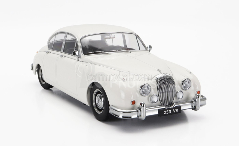 Daimler 250 V6 Rhd 1962 v mierke kk - čierny interiér 1:18 biely