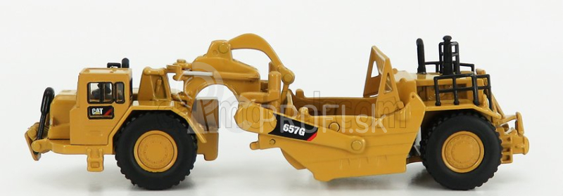 Dm-models Caterpillar Cat657g Ruspa Gommata - kolesový traktor so škrabákom 1:125 žltá čierna