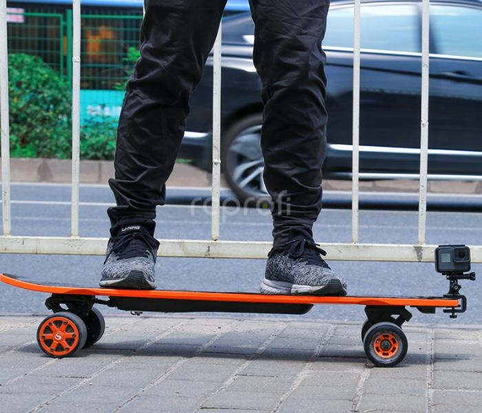 Držiak kamery na skateboard