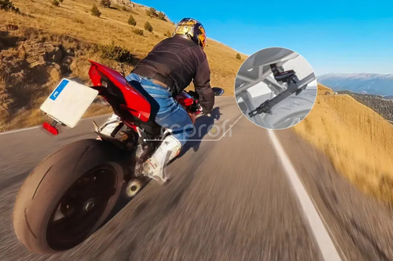 Držiak na selfie tyč Insta360 pre motocykel