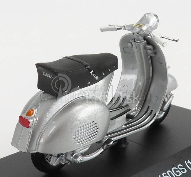 Edicola Piaggio Vespa 150 Gs 1958 1:18 strieborná