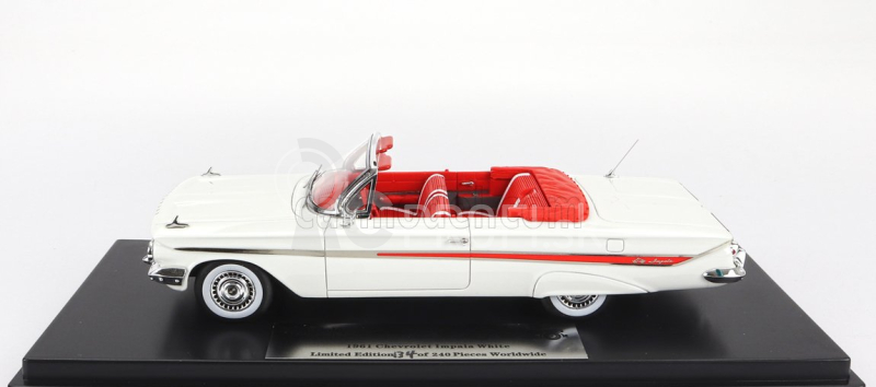 Goldvarg Chevrolet Impala Cabriolet otvorený 1961 1:43 biely