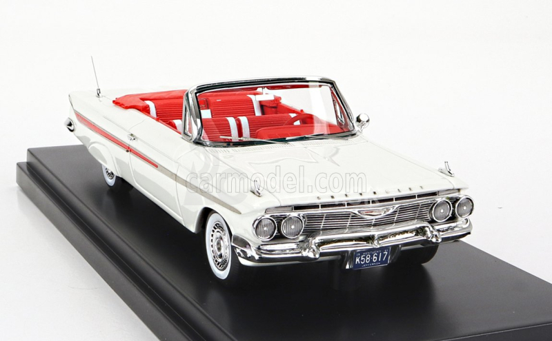 Goldvarg Chevrolet Impala Cabriolet otvorený 1961 1:43 biely