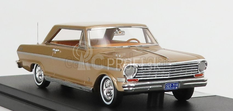 Goldvarg Chevrolet Nova 1963 1:43 Tan Poly sedlo