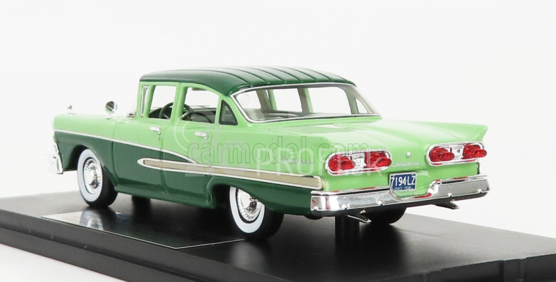 Goldvarg Ford usa 300 Custom 1958 1:43 Zelená čierna