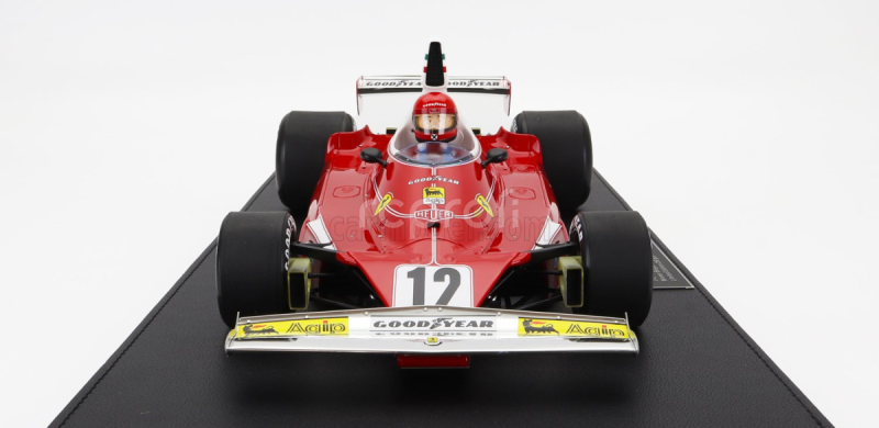 Gp-repliky Ferrari F1 312t Team Ferrari Sefac N 12 Víťaz majstrovstiev sveta Belgicko Zolder Gp (s figúrkou pilota) 1975 Niki Lauda 1:12 Červená biela