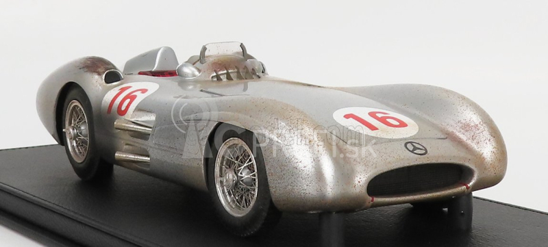 Gp-repliky Mercedes benz F1 W196r Streamliners N 16 Winner Monza Italy Gp (dirty Version) Juan Manuel Fangio 1954 World Champion - Con Vetrina - With Showcase 1:18 Silver