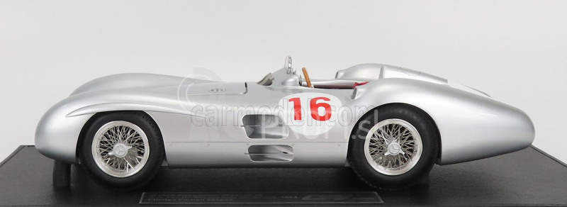 Gp-repliky Mercedes benz F1 W196r Streamliners N 16 Winner Monza Italy Gp Juan Manuel Fangio 1954 Majster sveta - Con Vetrina - S vitrínou 1:18 Silver