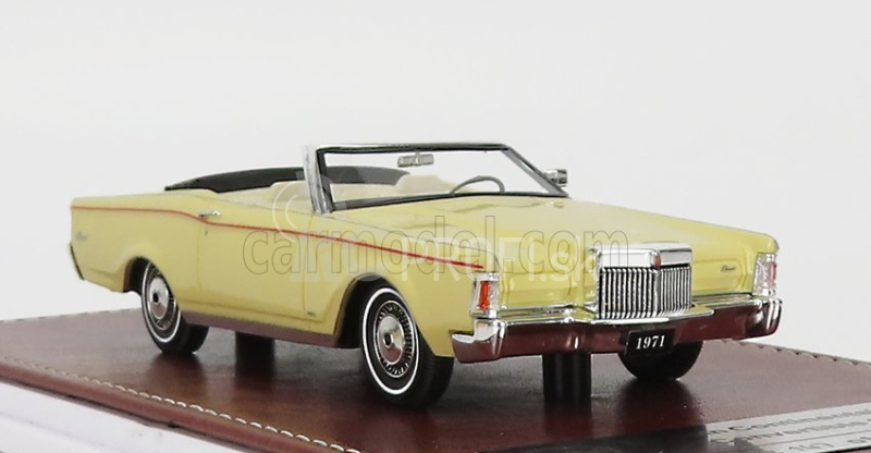 Great-iconic-models Lincoln Continental Mark Iii Cabrio 1971 1:43 Žltá