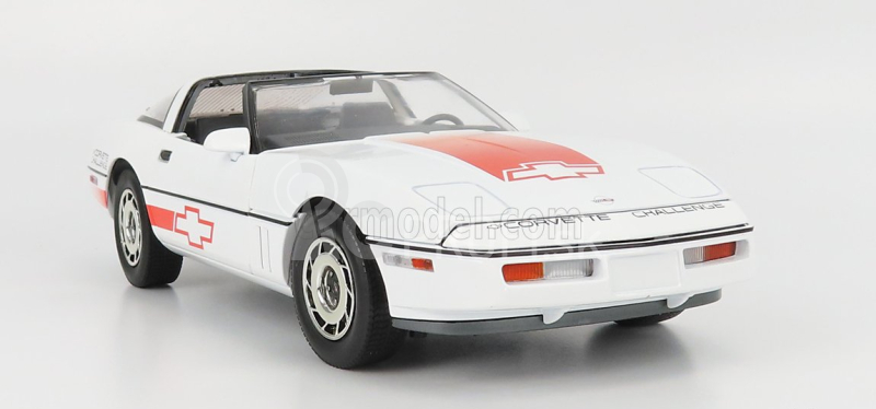 Greenlight Chevrolet Corvette C4 1988 1:18 bielo-červená