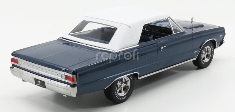 Greenlight Plymouth Belvedere Gtx Cabriolet Graveyard Carz 1967 1:18 Modrá biela